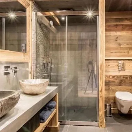 شاليه De Luxe Avec Jacuzzi, Wi-fi Et Parking Prive - Fr-1-671-138 *